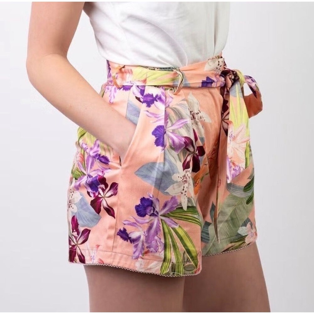 Kilo Tango Mai Tai Lily Golf Shorts Pink Tropical Floral Paperbag Waist Preppy L